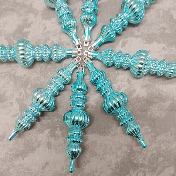 Shiney Holiday Ornaments 8 Pieces Icy Blue - Picture 2 of 3